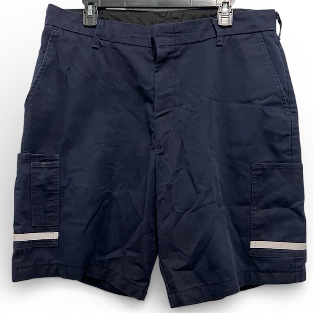 FedEx VF Image Wear Stan Herman Reflective Cargo Shorts Navy Blue Size 36S — 085